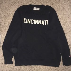 black cincinnati oversized sweatshirt